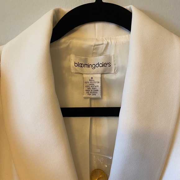 Vintage Bloomingdales Cream Blazer - Picture 3 of 3